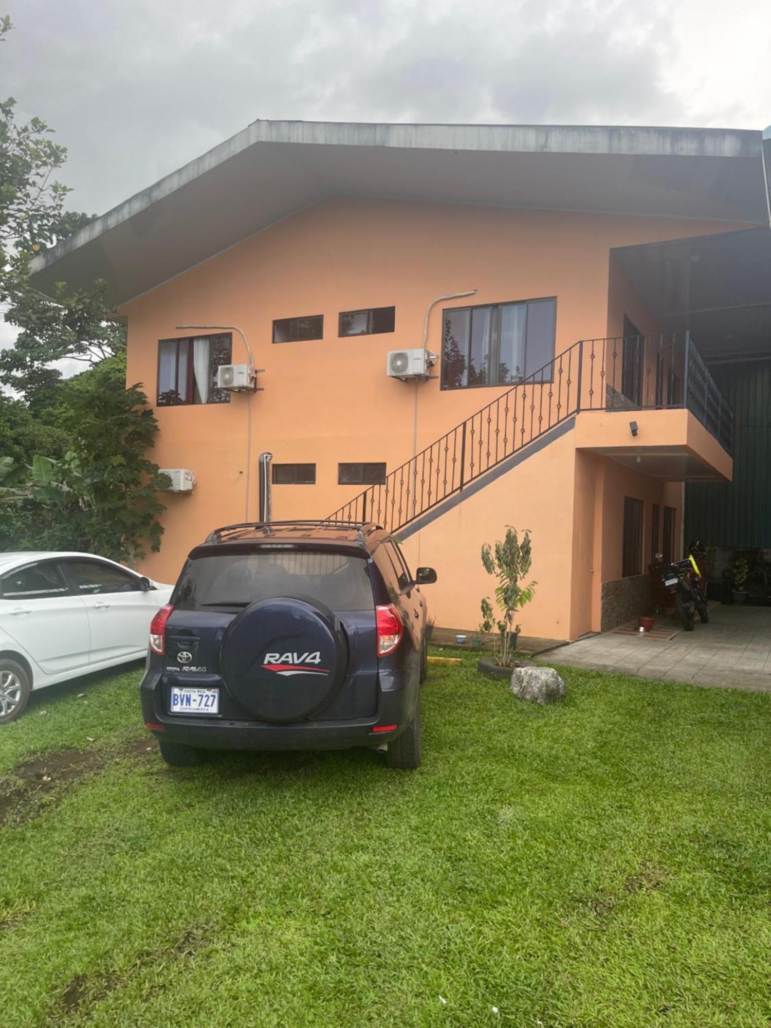 Sky Hostel La Fortuna Esterno foto